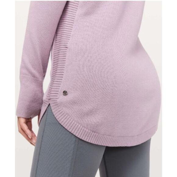 EUC Lululemon Hello Aloe Pullover in Antoinette / Figue 8 - Picture 3 of 7
